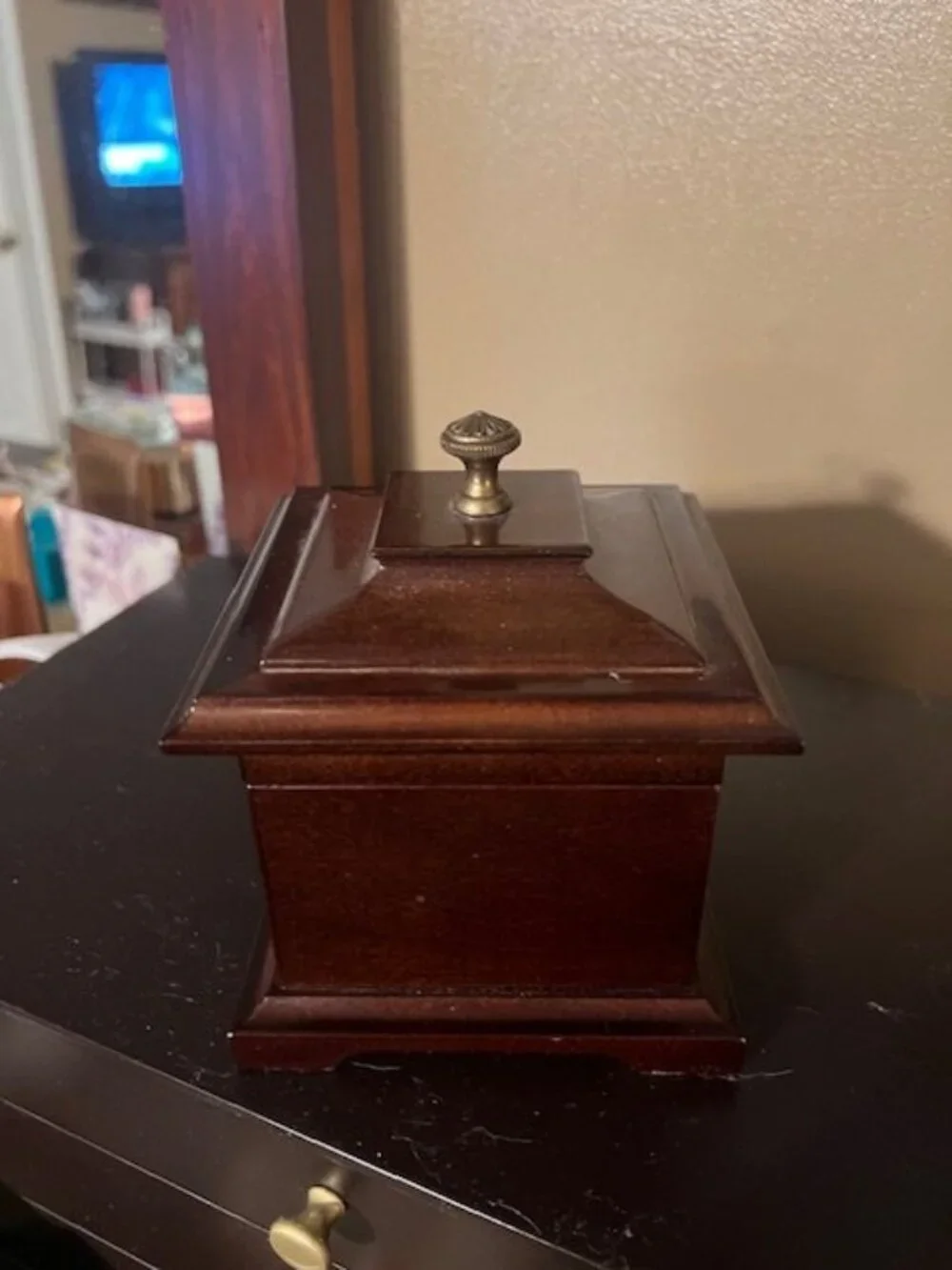 Vintage Musical Ring Box Bombay Co Dark Mahogany Green Velvet Lined